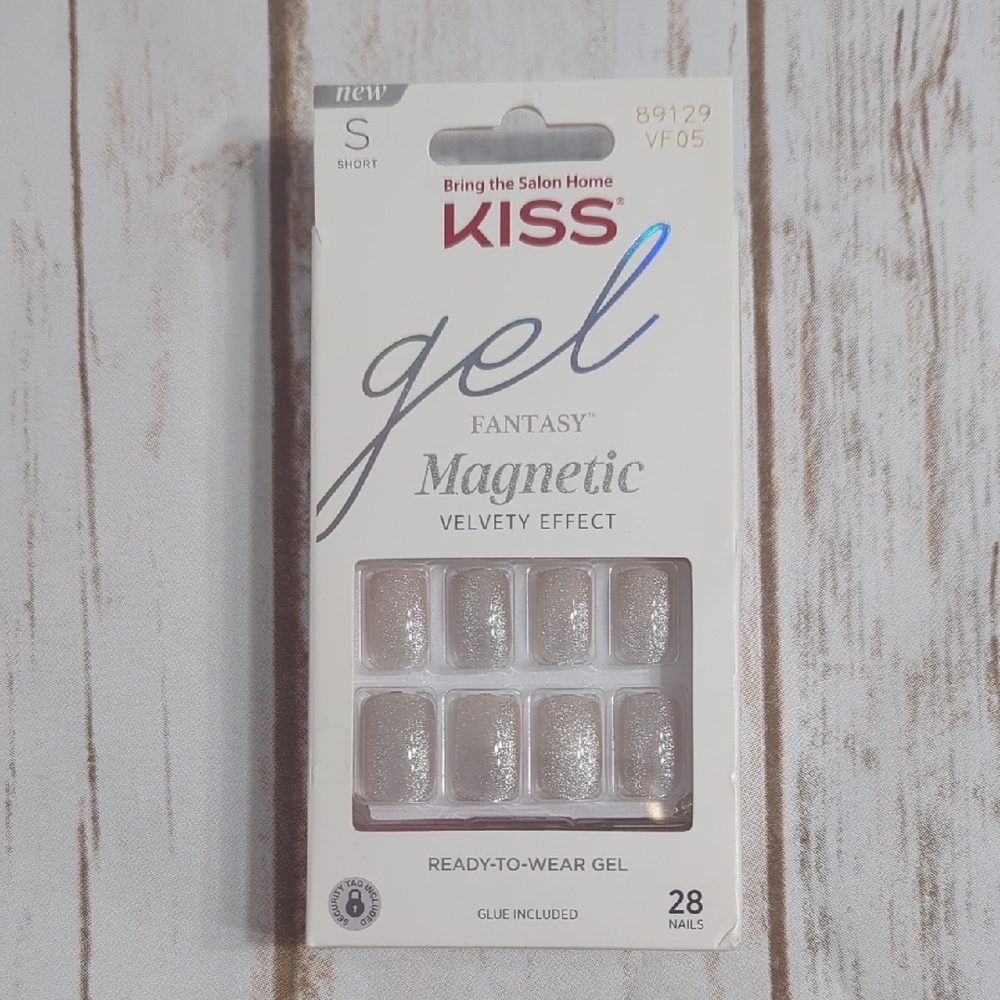 KISS Gel Fantasy and imPRESS Nail Collection - Pink, Blue, Silver - Picture 3 of 8